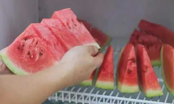 西瓜存放時間是多長,西瓜能放多久,沒打開的圖3