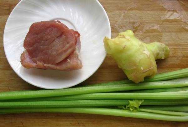 西芹炒多久才算熟,西芹煮多長(zhǎng)時(shí)間能熟圖12