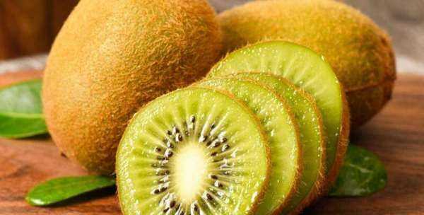獼猴桃怎么催熟快一點,獼猴桃怎么催熟最簡單的方法圖1