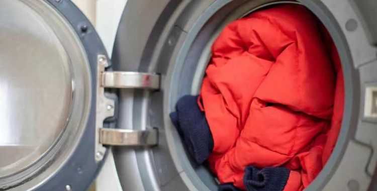 羽絨服可以洗衣機(jī)洗和烘干嗎