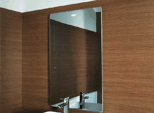 如何除去鏡子上的黑斑點