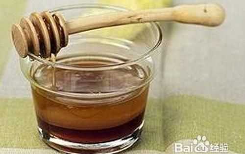 醋和堿面放在一起會產(chǎn)生大量的氣泡，為什么