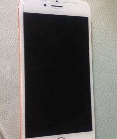 手機(jī)屏幕鏡子照出來是真實(shí)的自己嗎