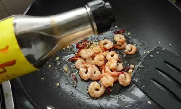 苦瓜和蝦能一起吃,苦瓜和蝦能一起吃嗎圖8