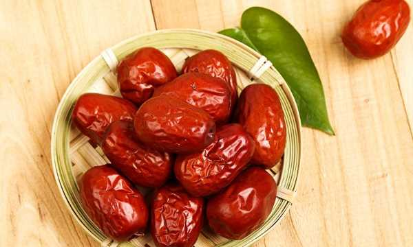 紅棗生的是什么蟲,干棗里面的蟲子是怎么生成的圖4