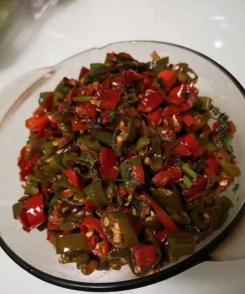 先炒辣椒辣還是后炒辣椒辣