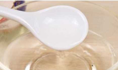 黑色褲子怎么洗不褪色,黑色牛仔褲怎么洗不掉色最有效的方法視頻圖5