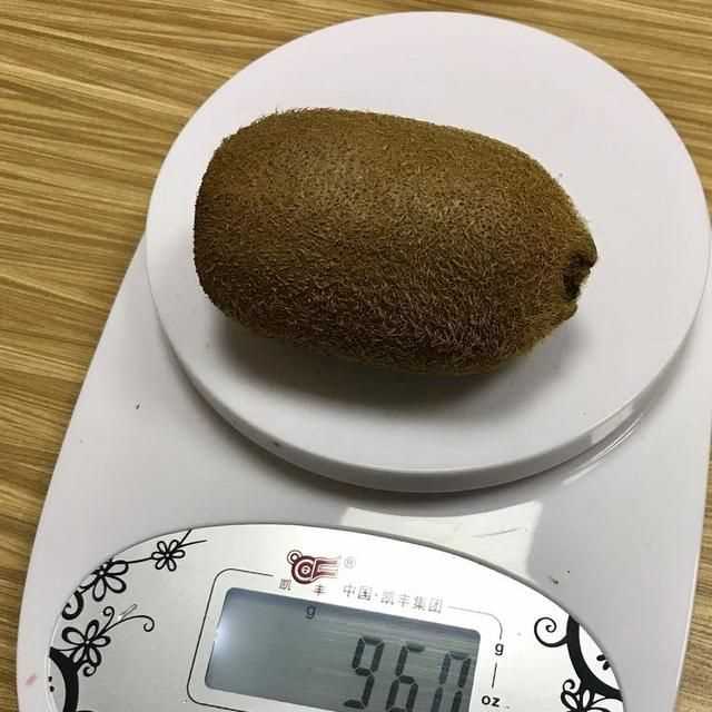 獼猴桃要放多久可以吃，獼猴桃切了放冰箱可以多久？圖2