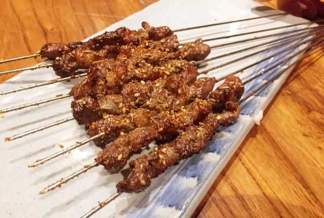 滿(mǎn)街亂串還是滿(mǎn)街亂竄