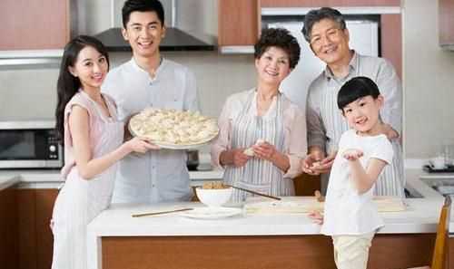 一人吃飽,全家不餓是什么意思