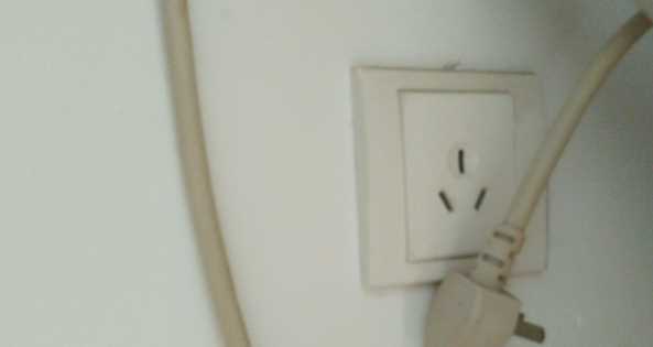 怎么打開空調(diào)外殼,格力空調(diào)內(nèi)機怎么拆開外殼圖1