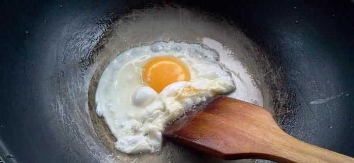 不放油可以煎雞蛋餅嗎