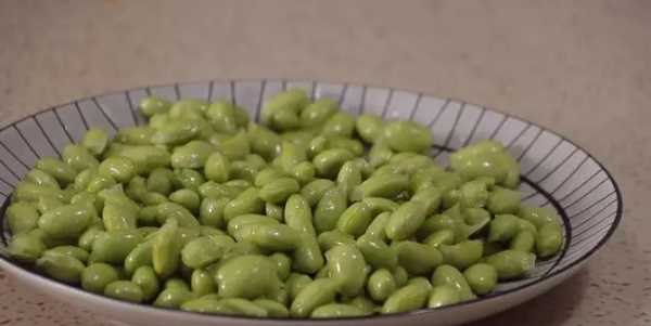 毛豆怎樣保存時間更長更新鮮,毛豆怎么保存時間長才會新鮮圖1