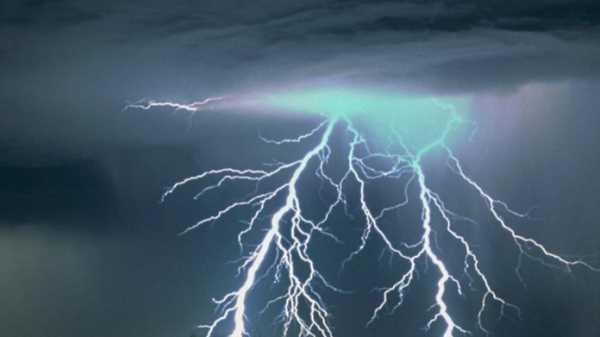 絲綢和毛皮都帶什么電,絲綢摩擦過的玻璃棒上帶什么電荷毛皮摩擦過的橡膠棒帶什么電圖4