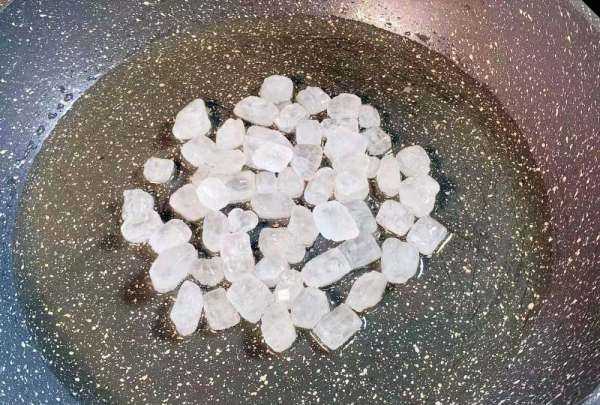 沒(méi)有冰糖可以用白糖炒糖色,炒糖色用白糖還是冰糖好圖8