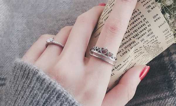 戒指戴食指是什么意思,戒指戴食指是什么意思圖3