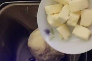 雞蛋漢堡面糊怎么調(diào)才酥脆,雞蛋漢堡里面的米漿怎么調(diào)圖3