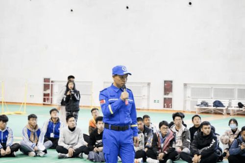 安全知識(shí)應(yīng)急技和防災(zāi)技能