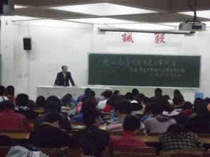 鎮(zhèn)領(lǐng)導(dǎo)在學(xué)生安全知識講座上的講話