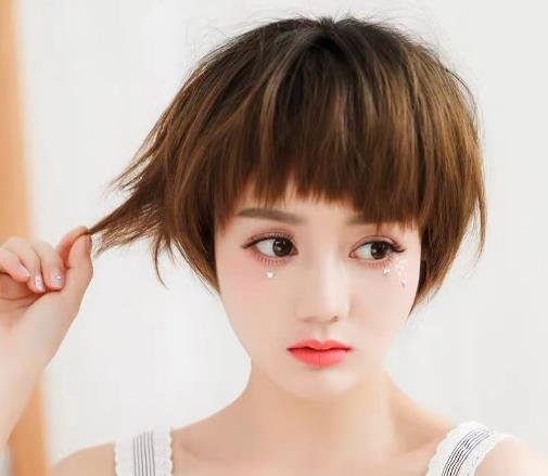 波波頭短發(fā)發(fā)型圖片