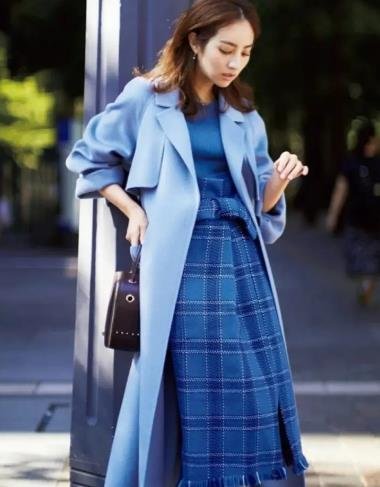 藍(lán)色配什么顏色好看