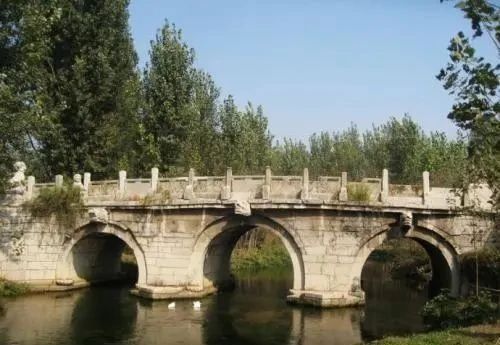 過(guò)長(zhǎng)橋典故