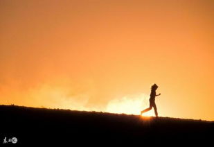 激勵(lì)團(tuán)隊(duì)正能量的句子,美發(fā)精神正能量的句子,2020激勵(lì)團(tuán)隊(duì)正能量的句子