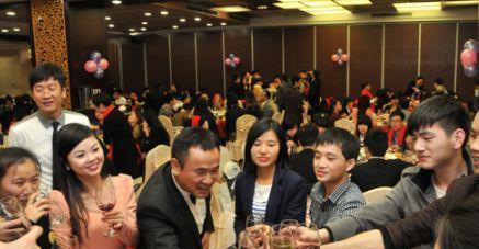 和領(lǐng)導(dǎo)吃飯敬酒正能量句子