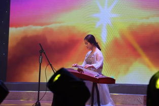 贊美演奏的詩句,形容演奏的詩句,贊美演奏精彩的詩句