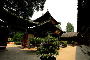 關(guān)于閬中古城張飛廟的詩句