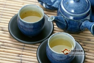 一句關(guān)于普洱茶的詩句