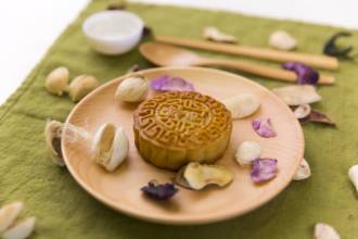 關(guān)于中秋節(jié)的詩(shī)句佳句50字