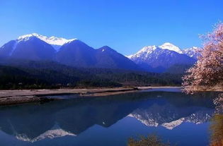 描寫湖邊風(fēng)景的詩句,秋季湖邊風(fēng)景的詩句,湖邊涼亭風(fēng)景詩句