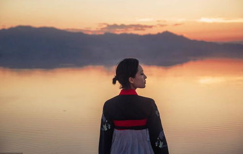 關(guān)于人影曼妙的詩(shī)句