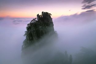 關于贊美廬山的詩句有哪些