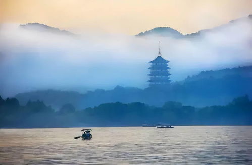 自創(chuàng)關(guān)于西湖的詩(shī)句