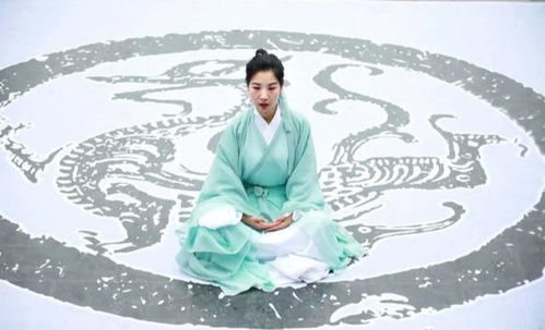 關(guān)于漢服詩(shī)句