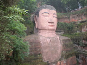 樂山大佛古詩句