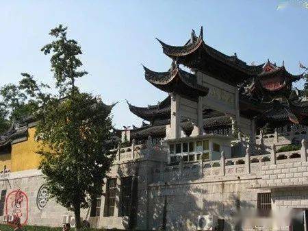 關(guān)于南京雞鳴寺的詩(shī)句