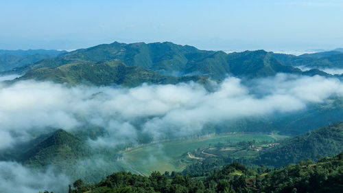 有關(guān)于望山的詩句