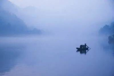 關于小溪流動的詩句