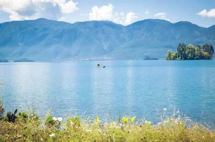 描寫瀘沽湖詩句古詩