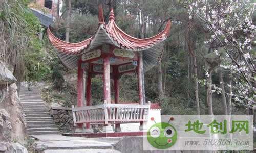 描寫家鄉(xiāng)花景的詩(shī)句古詩(shī)詞