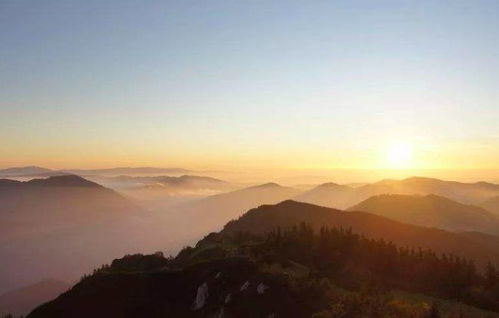 峰開(kāi)頭的古詩(shī)句