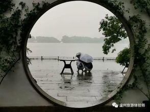 贊美春西湖詩句古詩大全