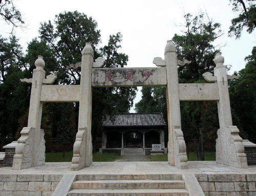 關(guān)于少昊陵的詩(shī)句