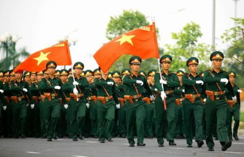 關(guān)于贊賞軍人的詩句