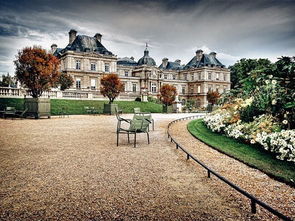 關(guān)于法國小巴黎的詩句