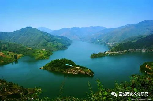 描寫(xiě)江河的詩(shī)句古詩(shī)