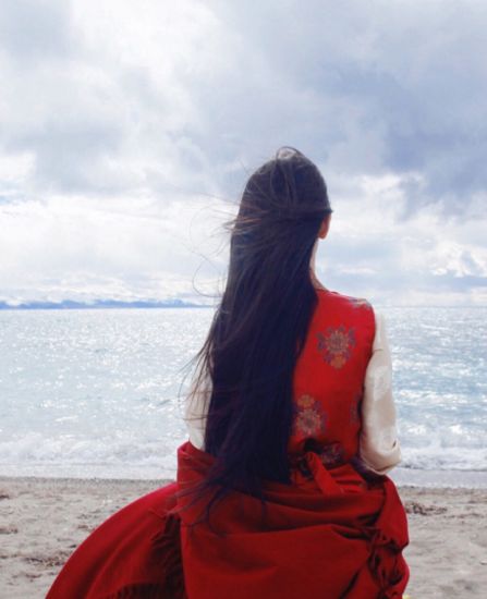 關(guān)于一個(gè)人傷心的詩(shī)句有哪些